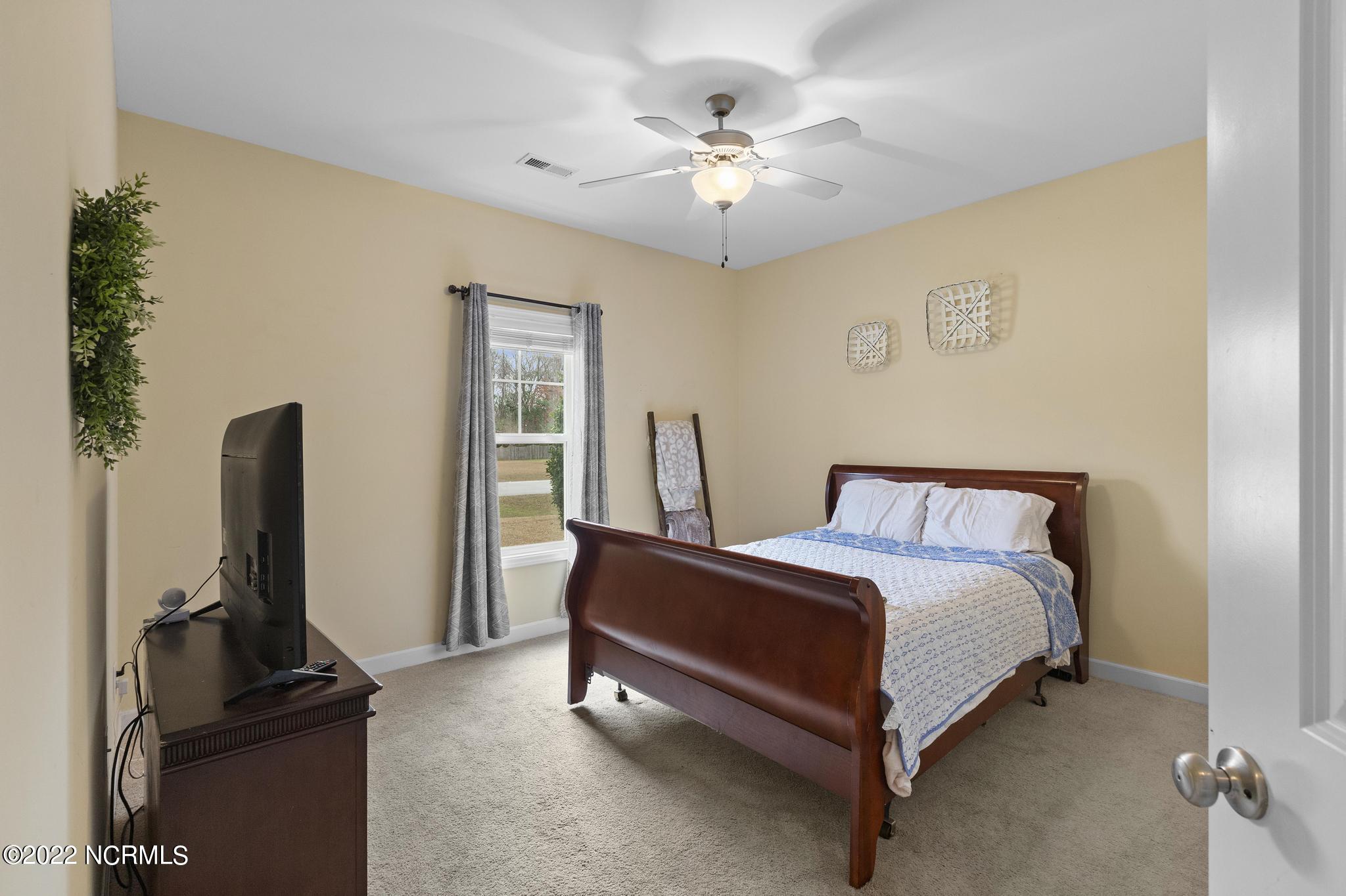306 Little Rabbit Way Jacksonville, NC 28540 - Photo 24 of 29 IMG_4539