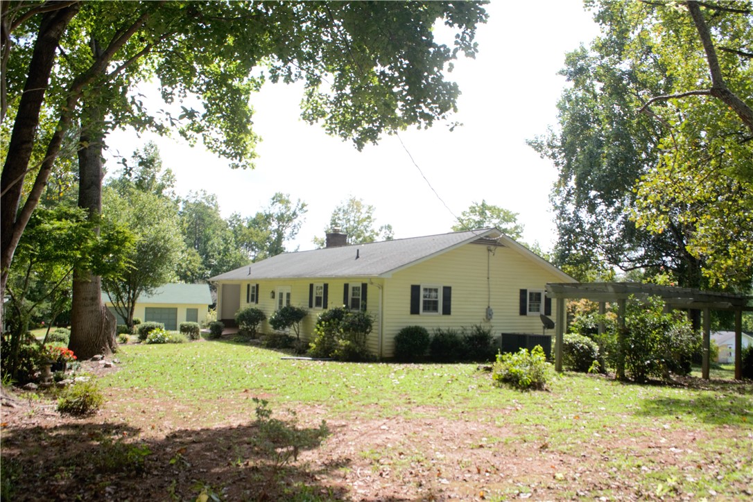 457 Old Fox Squirrel Ridge Road, Unit PICKENS Pickens, SC 29671 - Photo 3 of 24