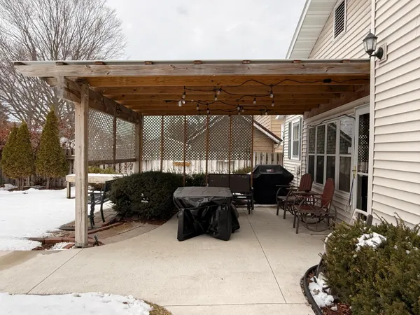 $225,500 | 505 South Union Street, Shawano, WI 54166