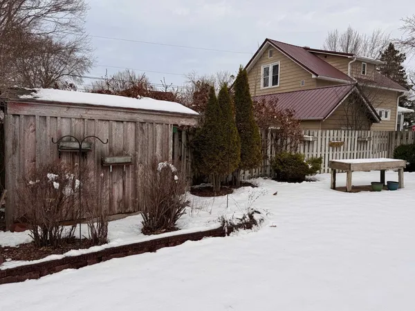 $225,500 | 505 South Union Street, Shawano, WI 54166