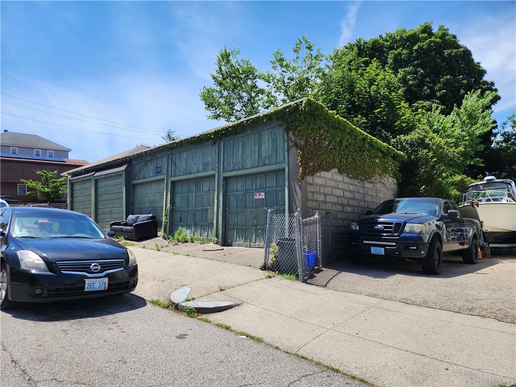 82 Larch Street Pawtucket, RI 02860 - Photo 3 of 7