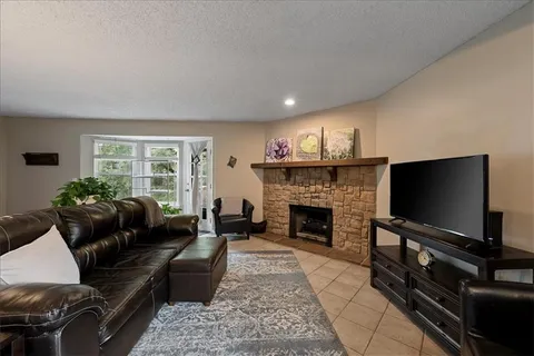 $244,900 | 8333 Lowell Avenue, Unit 3, Overland Park, KS 66212
