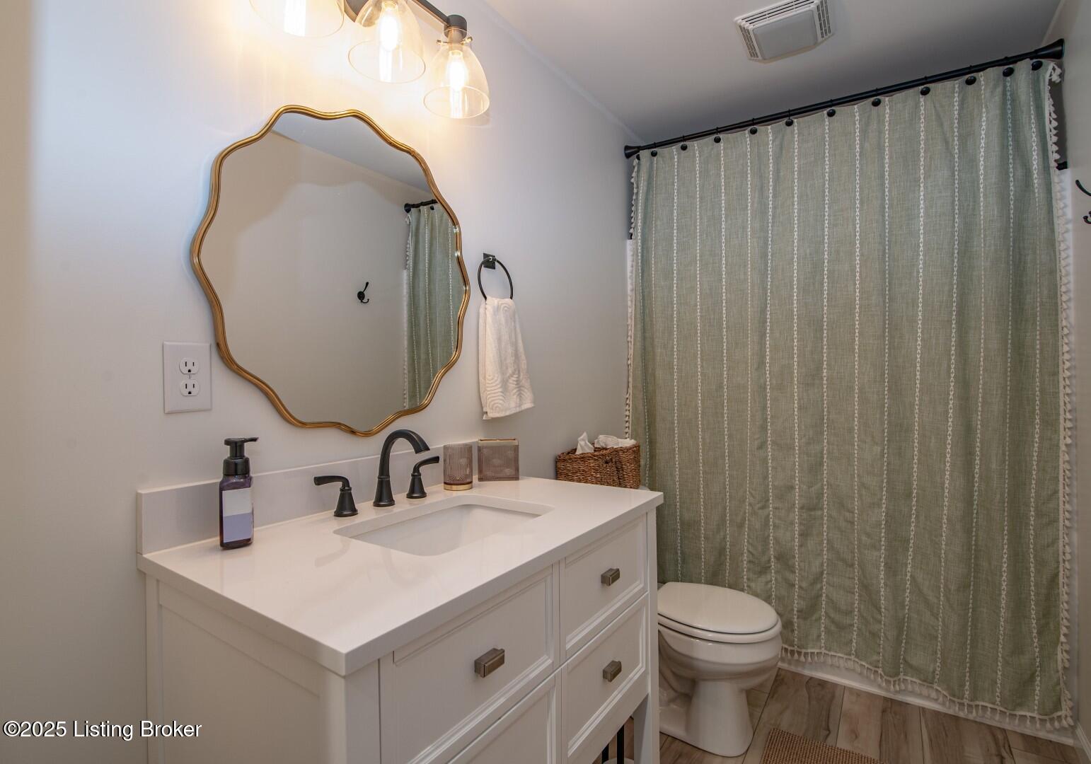 4069 Fairground Road Brandenburg, KY 40108 - Photo 49 of 69 Complete with a large vanity and tub/shower combination