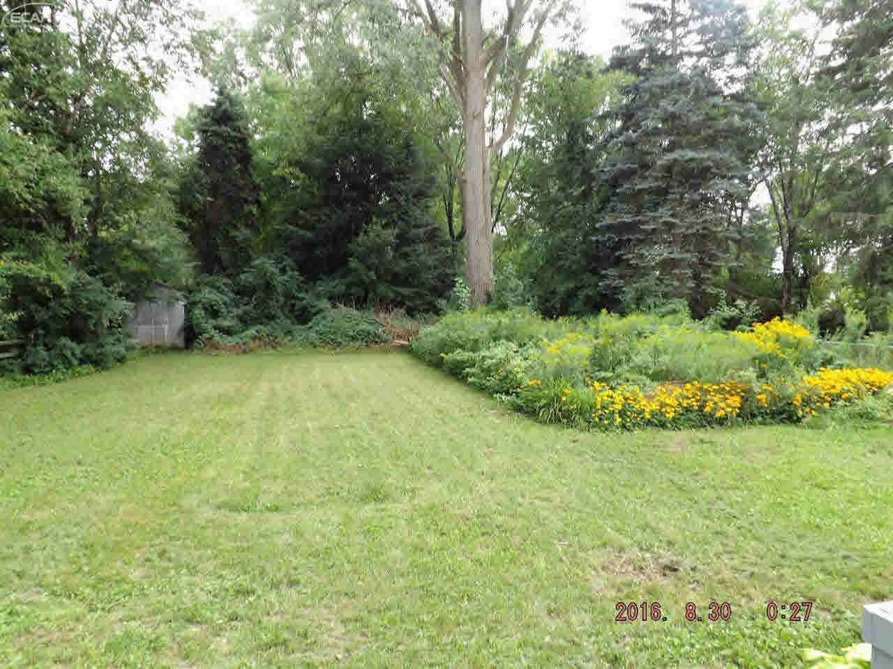 4307 Calkins Road Flint, MI 48532 - Photo 30 of 30 21210312-29.JPG