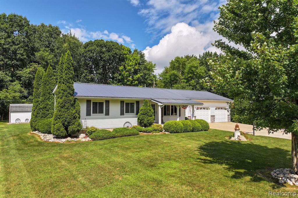 2415 King Road Lapeer, MI 48446 - Photo 33 of 37