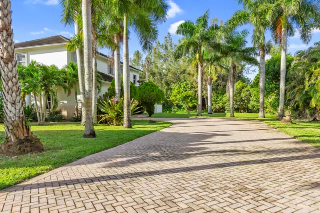 $7,000 | 12121 70th Place North, West Palm Beach, FL 33412