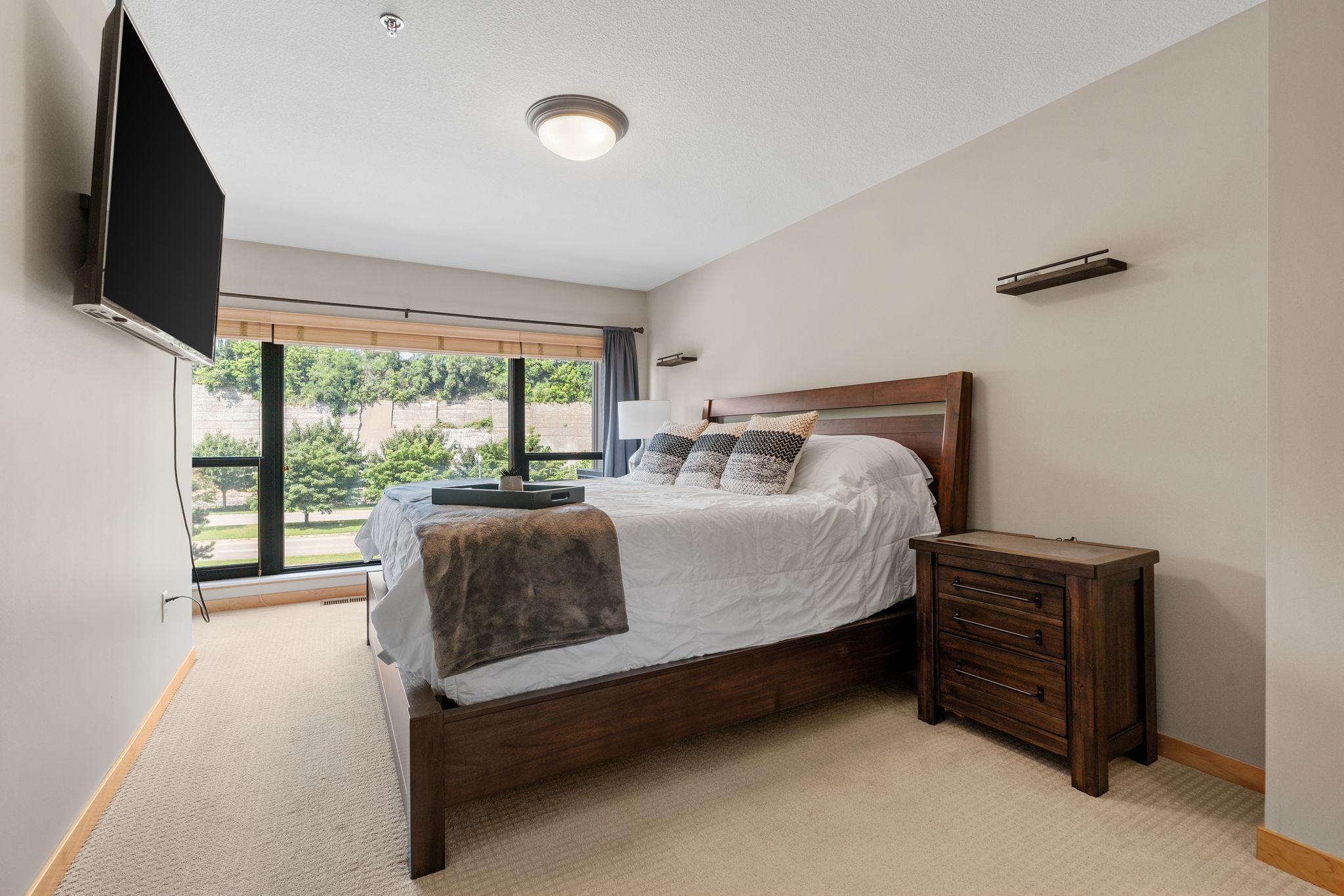 294 Spring Street St. Paul, MN 55102 - Photo 15 of 27