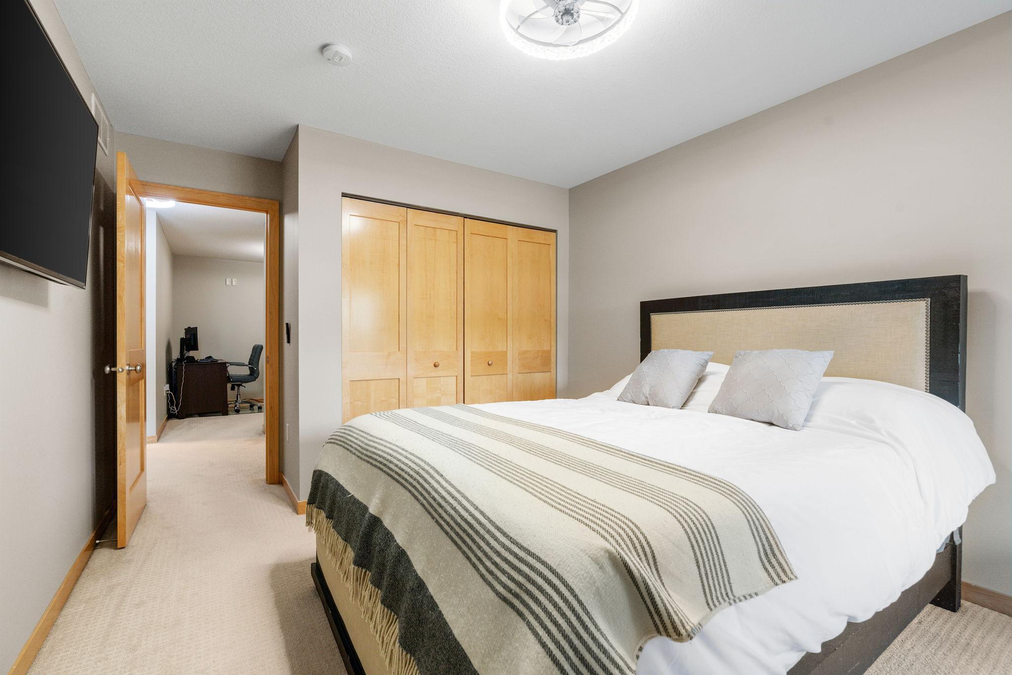 294 Spring Street St. Paul, MN 55102 - Photo 21 of 27