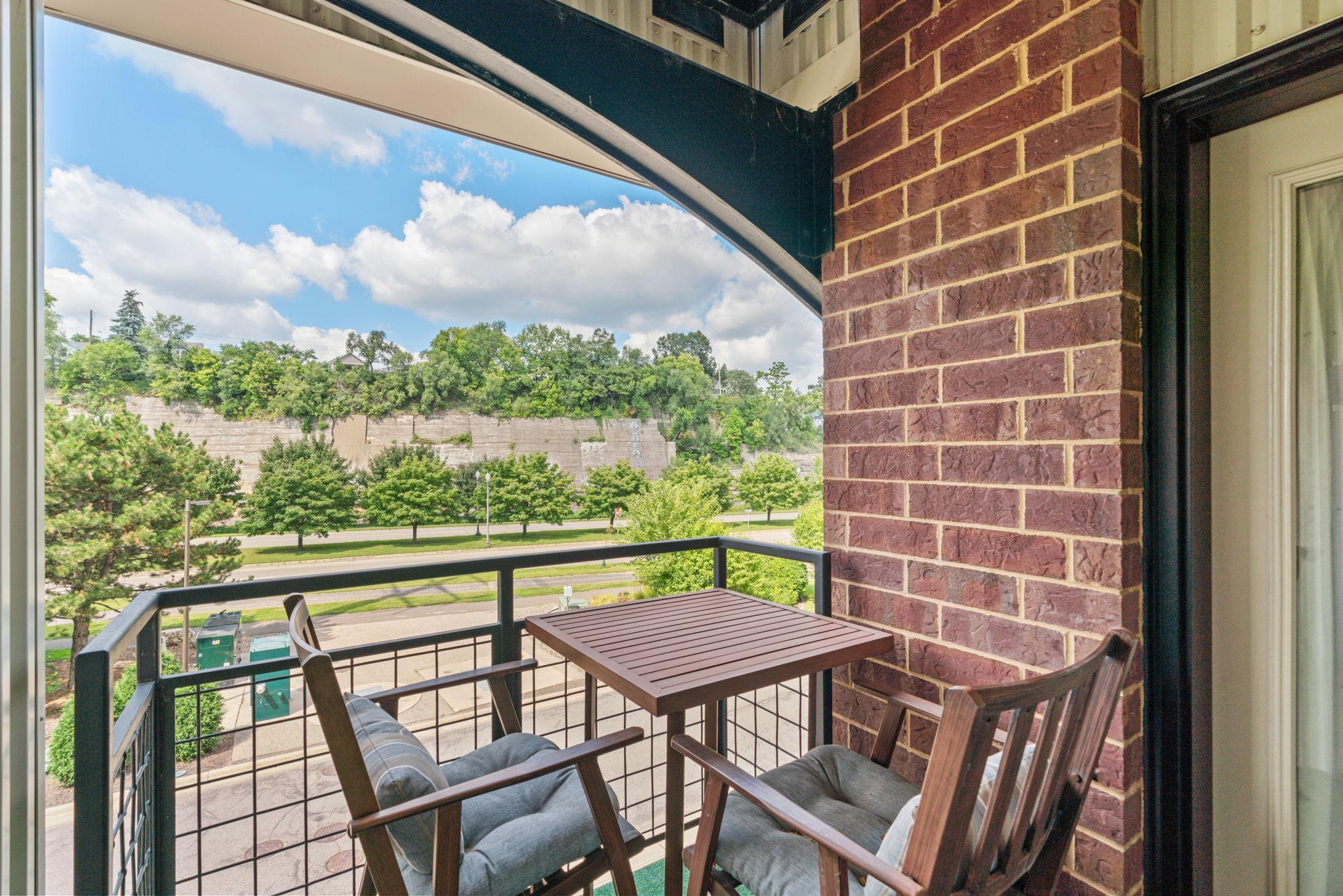 294 Spring Street St. Paul, MN 55102 - Photo 25 of 27