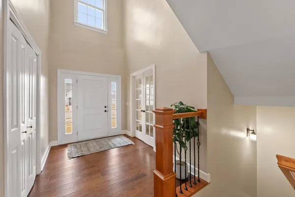 $550,000 | 17 Blackstone Circle, Le Claire, IA 52753