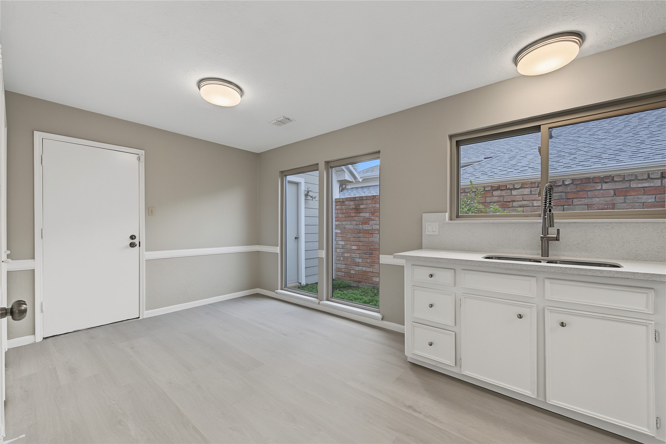 9606 Sandstone Road Houston, TX 77036 - Photo 17 of 43 Gallery Image 17
