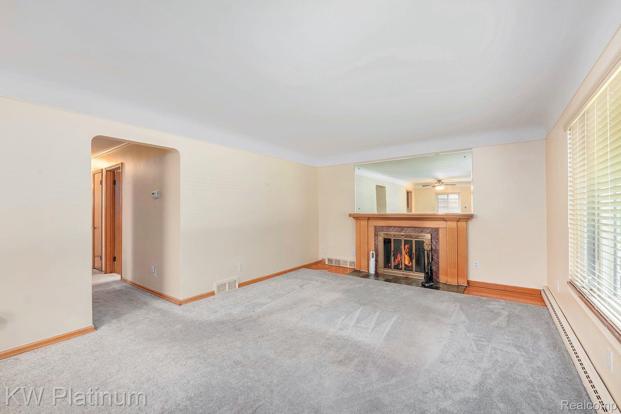 1863 Prestwick Road Grosse Pointe, MI 48236 - Photo 4 of 29 Gallery Image 4