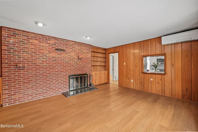 $449,900 | 43 Palomino Drive, Pittsfield, MA 01201