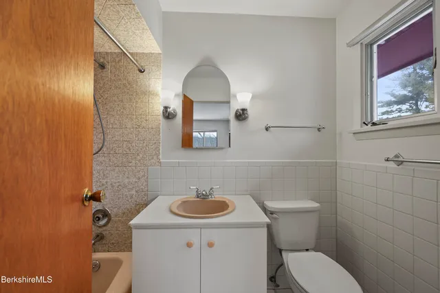 $449,900 | 43 Palomino Drive, Pittsfield, MA 01201