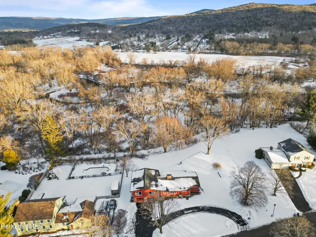 $449,900 | 43 Palomino Drive, Pittsfield, MA 01201