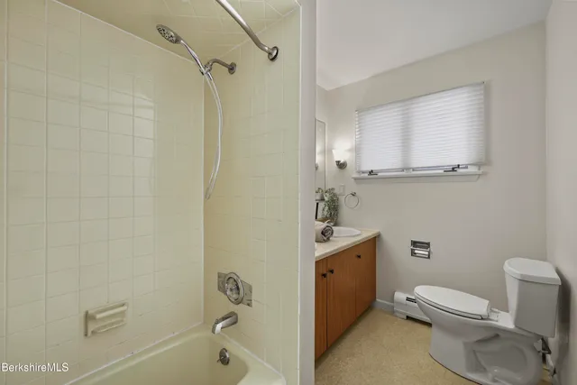 $449,900 | 43 Palomino Drive, Pittsfield, MA 01201