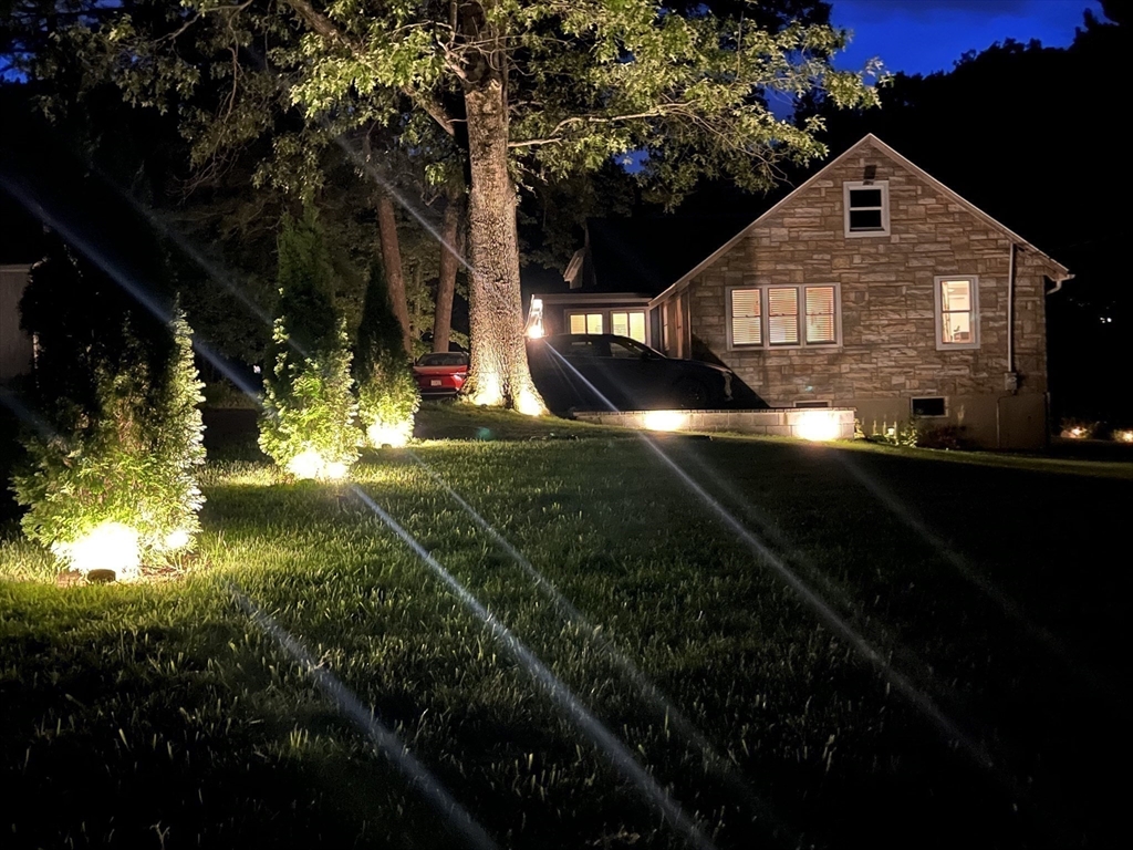 1 Mill Street Middleton, MA 01949 - Photo 7 of 38