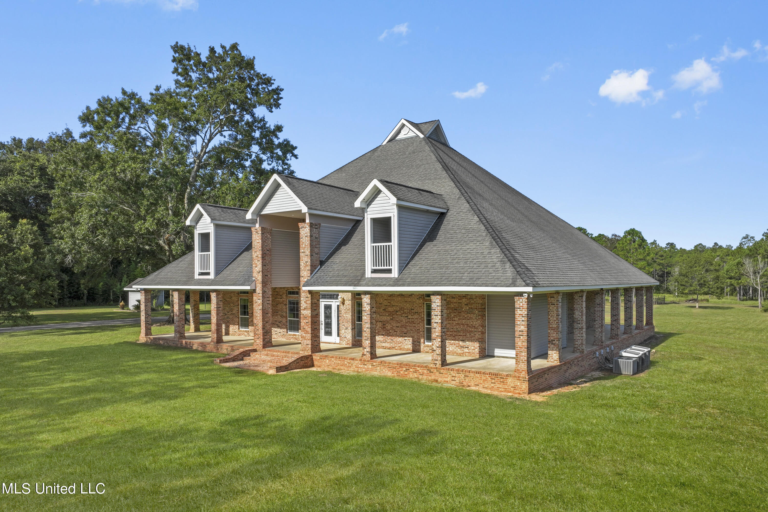 10813 Old Fort Bayou Road Vancleave, MS 39565 - Photo 3 of 58 004