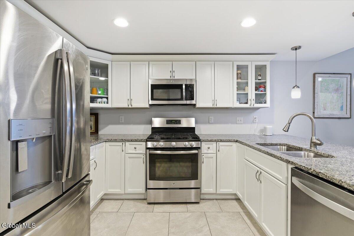 5 Spring Street, Unit 402 Saratoga Springs, NY 12866 - Photo 11 of 29 13-FJD_7964