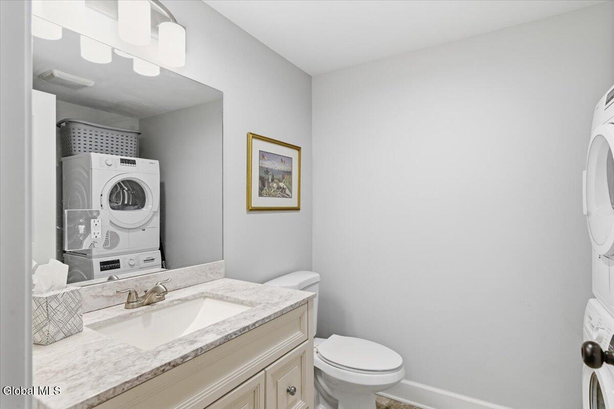 5 Spring Street, Unit 402 Saratoga Springs, NY 12866 - Photo 13 of 29 15-FJD_7970