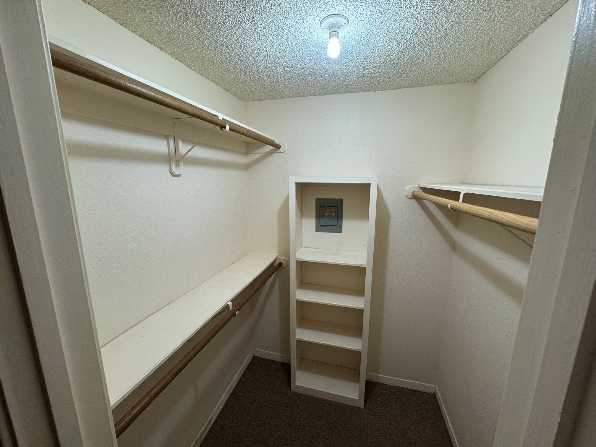 8417 Sands Point Drive Houston, TX 77036 - Photo 2 of 8