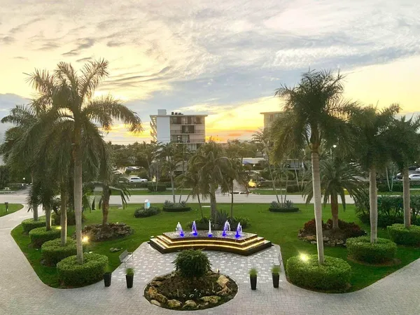 $9,000 | 3546 South Ocean Boulevard, Unit 216, South Palm Beach, FL 33480