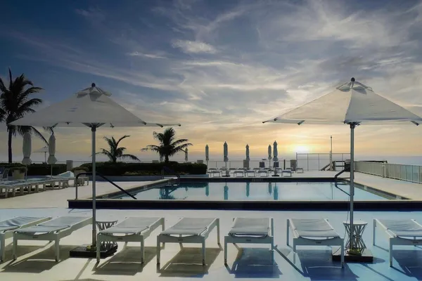 $9,000 | 3546 South Ocean Boulevard, Unit 216, South Palm Beach, FL 33480