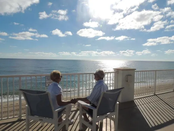 $9,000 | 3546 South Ocean Boulevard, Unit 216, South Palm Beach, FL 33480