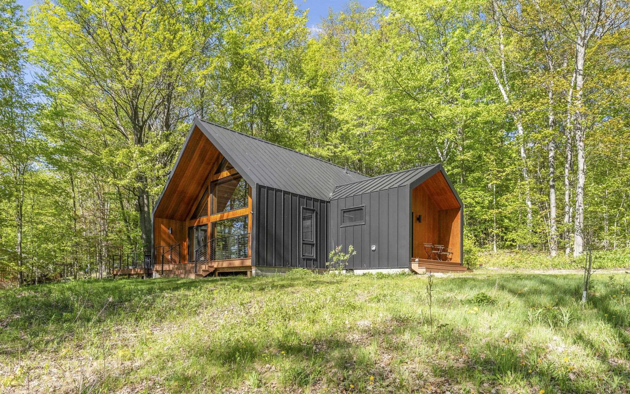 5091 Miles Road East Jordan, MI 49727 - Photo 3 of 59