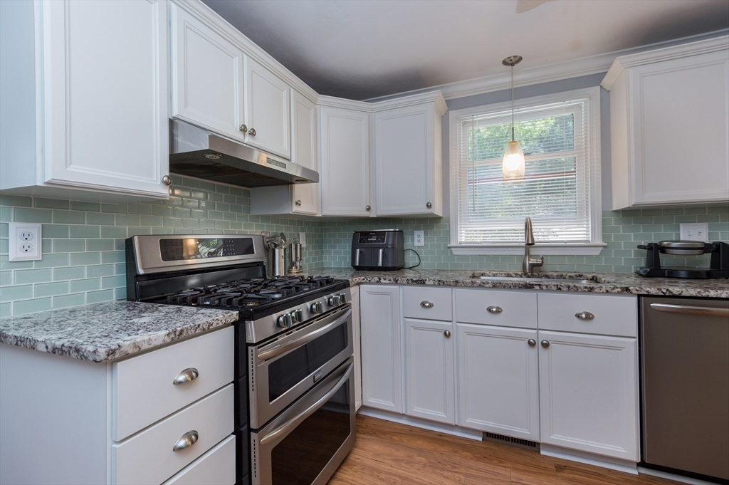 18 Canobieola Road Methuen, MA 01844 - Photo 11 of 30 Gallery Image 11