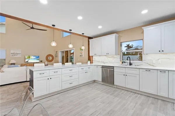 $5,200 | 523 103rd Avenue North, Naples, FL 34108