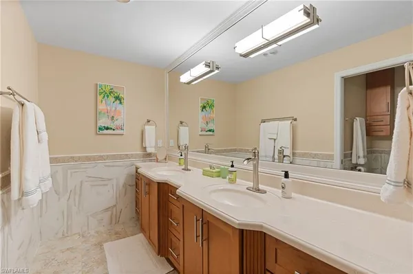 $5,200 | 523 103rd Avenue North, Naples, FL 34108