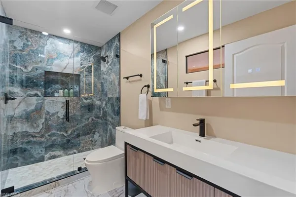 $5,200 | 523 103rd Avenue North, Naples, FL 34108