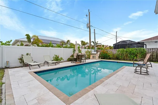 $5,200 | 523 103rd Avenue North, Naples, FL 34108
