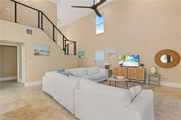 $5,200 | 523 103rd Avenue North, Naples, FL 34108