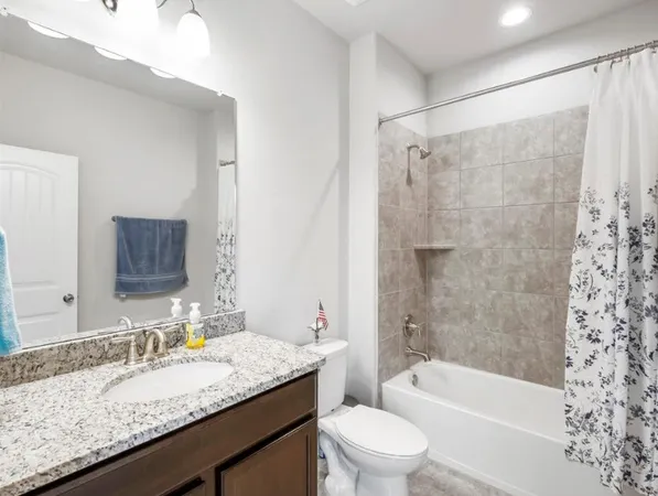 $3,350 | 5231 Pickford Grove Lane, Sugar Land, TX 77479