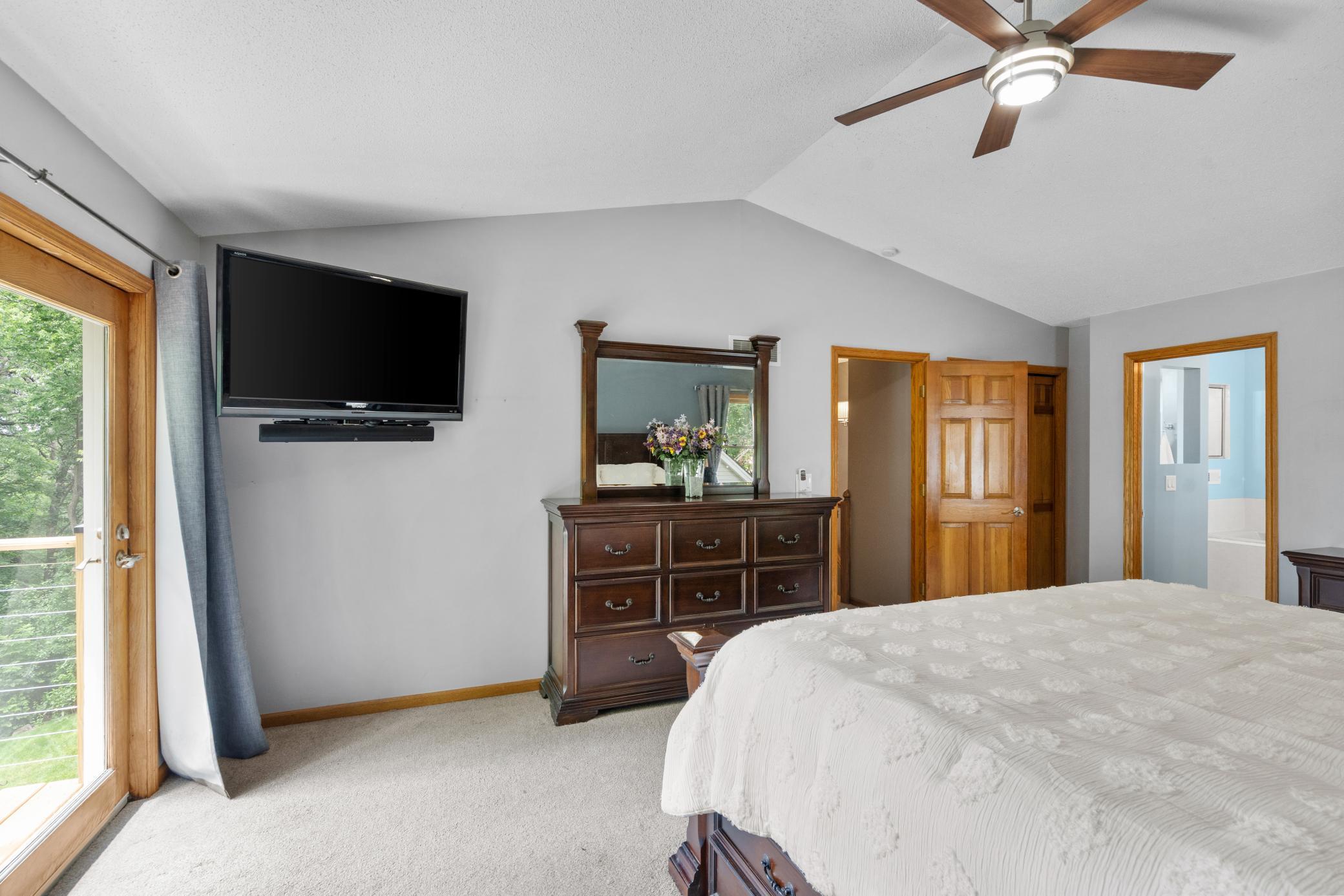 9882 Purgatory Road Eden Prairie, MN 55347 - Photo 16 of 74