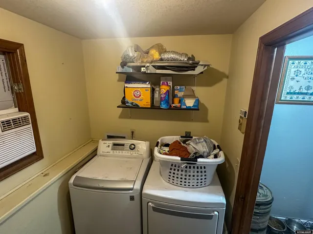 $260,000 | 6650 White Rock Drive, Casper, WY 82604