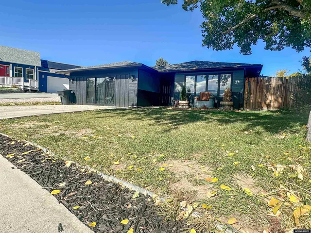 $260,000 | 6650 White Rock Drive, Casper, WY 82604