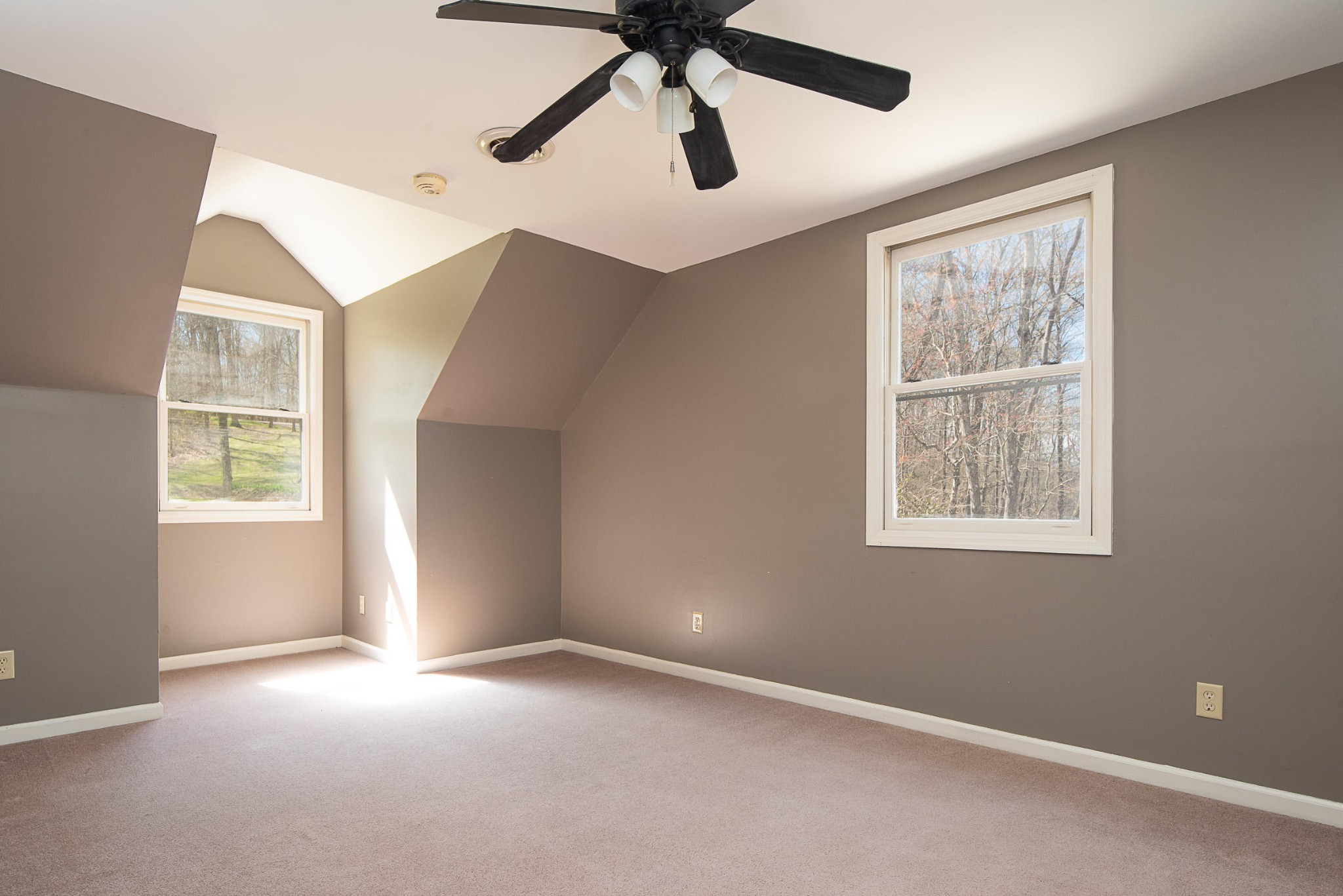 456 Lewallen Road Clinton, TN 37716 - Photo 23 of 26 a view of an empty room with a window