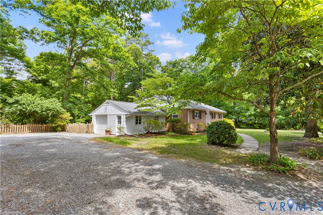 3136 Old Quarry Road Richmond, VA 23225 - Photo 9 of 39 Expansive gravel driveway providing ample parking