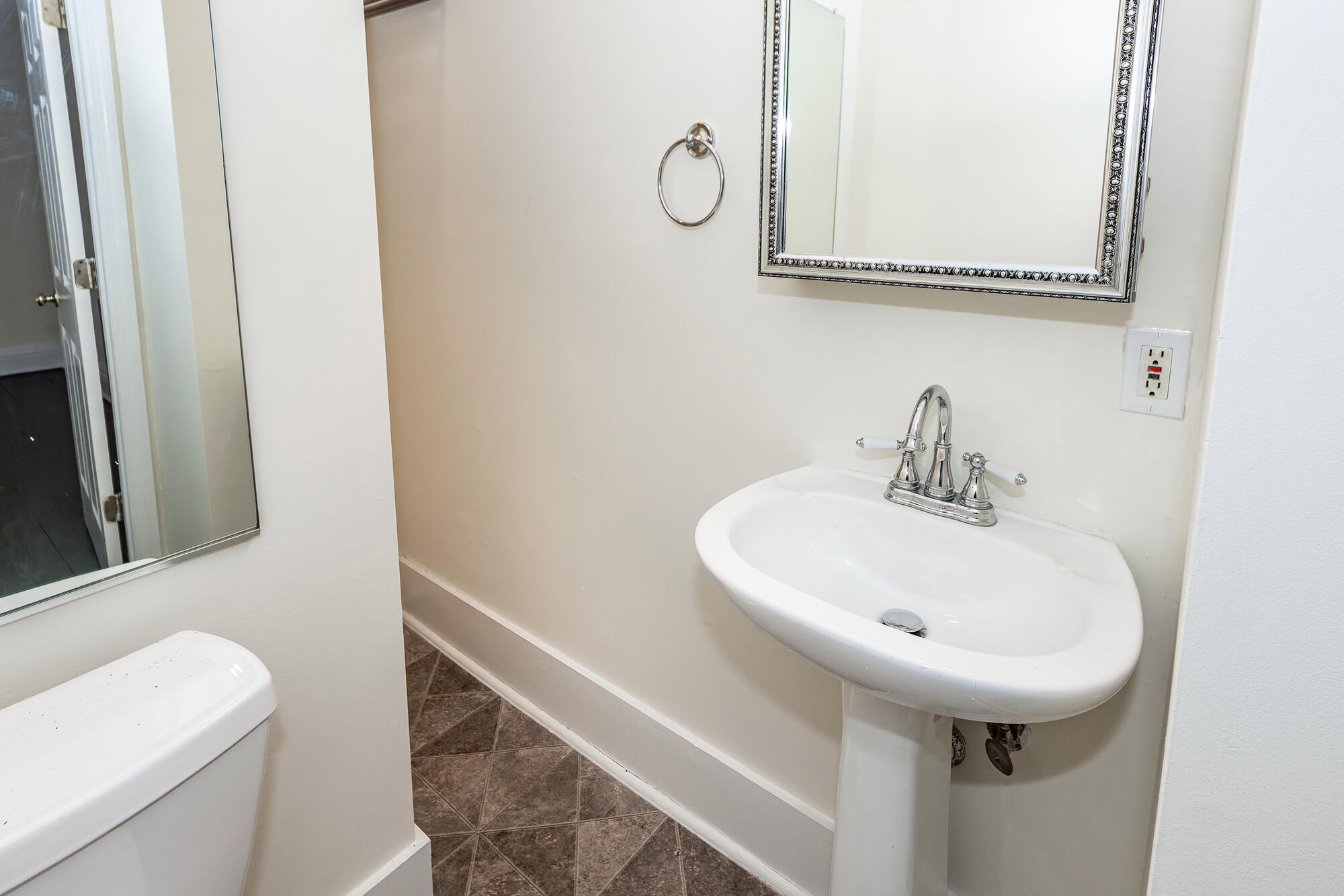 34 Amherst Street, Unit A & B Charleston, SC 29403 - Photo 10 of 48 10