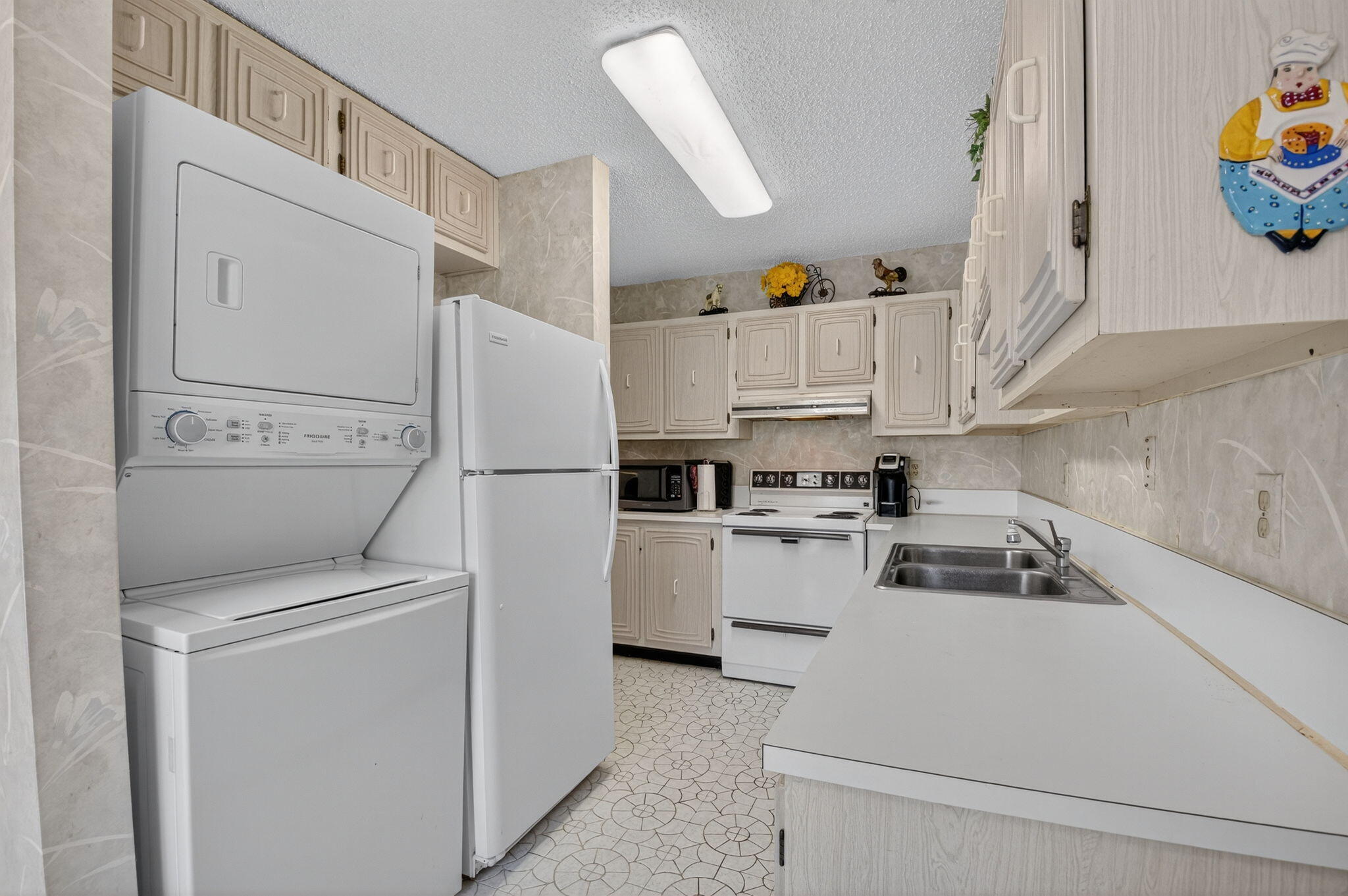 13761 Flora Place, Unit A Delray Beach, FL 33484 - Photo 15 of 55 15-web-or-mls-015_DSC_1912