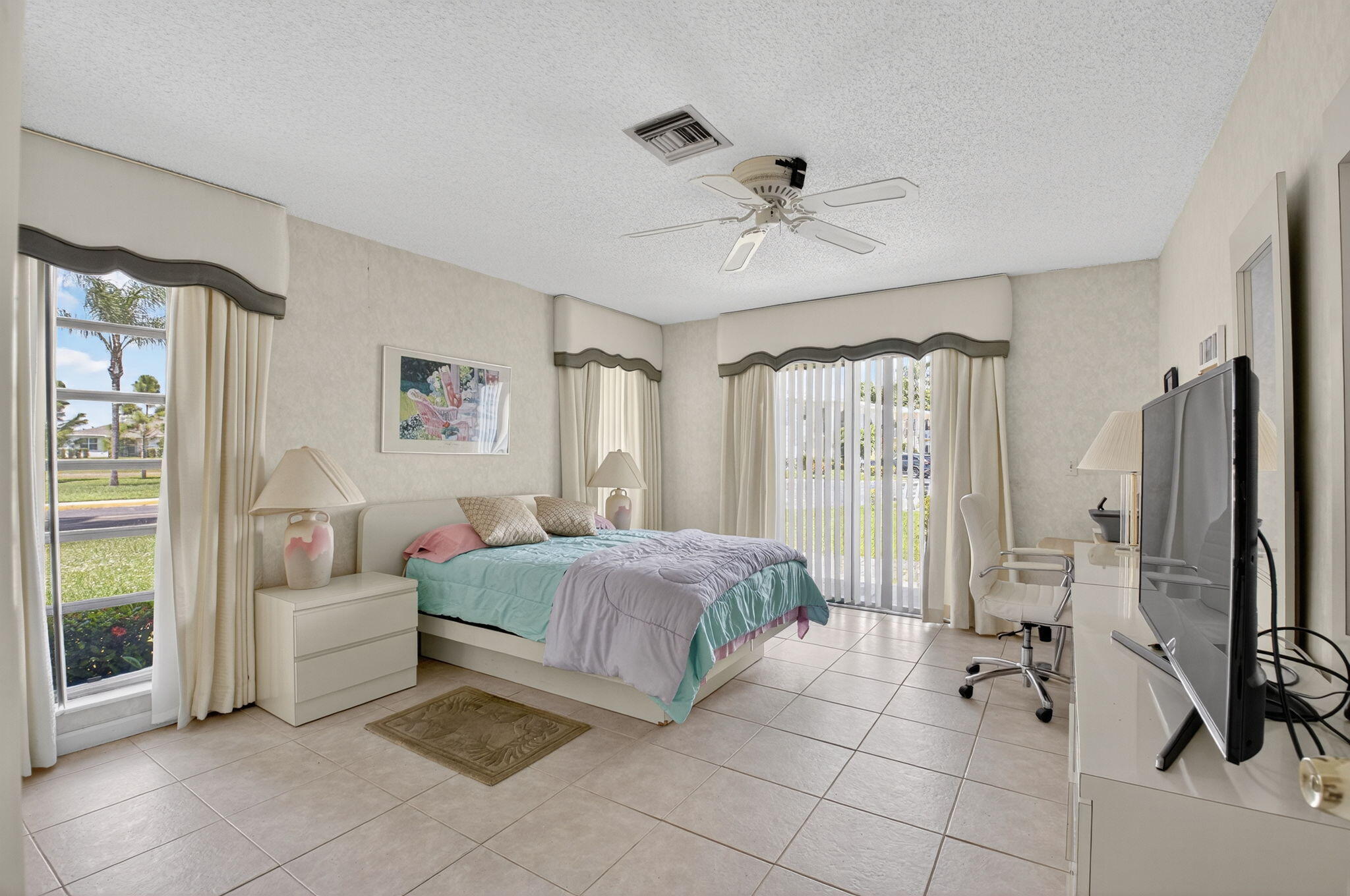 13761 Flora Place, Unit A Delray Beach, FL 33484 - Photo 25 of 55 25-web-or-mls-025_DSC_1962