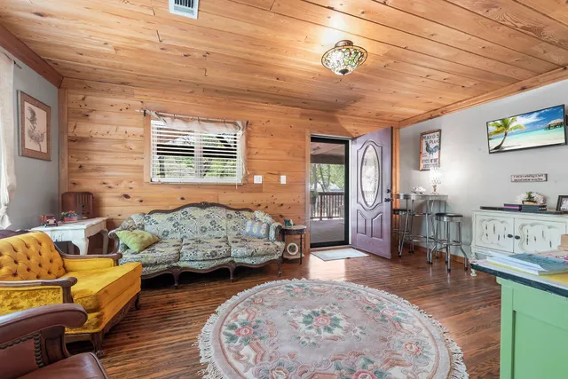 $365,000 | 151 Northeast 838th Street, Old Town, FL 32680