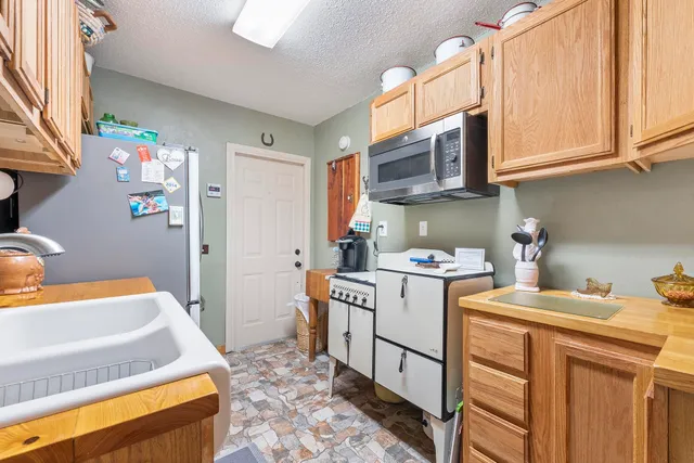 $365,000 | 151 Northeast 838th Street, Old Town, FL 32680