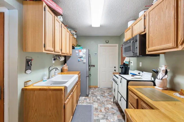 $365,000 | 151 Northeast 838th Street, Old Town, FL 32680