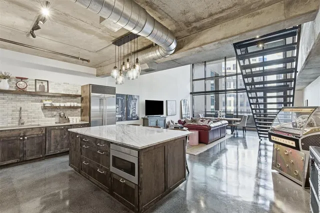 $899,900 | 1999 McKinney Avenue, Unit 1205, Dallas, TX 75201