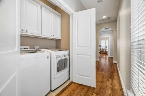 $709,999 | 1022 East 27th Street, Houston, TX 77009