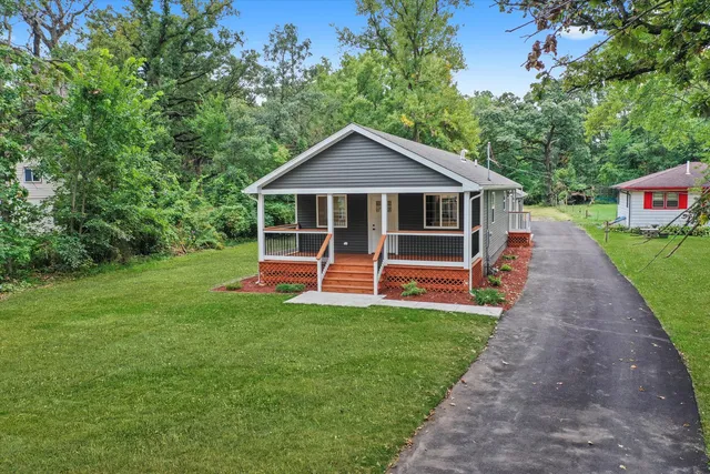 $284,900 | 1605 West Richton Road, Crete, IL 60417